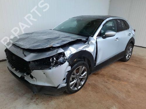 Midtkonsoll MAZDA CX-30 (DM) SKYACTIV-X M Hybrid AWD (DM4W7, DMFP) | BP29652967I22 