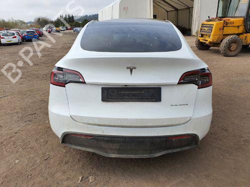Windscreen washer tank TESLA MODEL Y (5YJY) Long Range All-wheel Drive | BP29657675C113