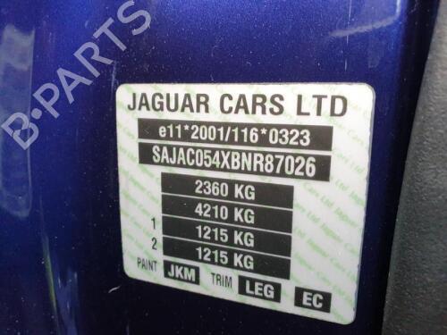 Right front suspension arm JAGUAR XF I (X250) 3.0 D | BP30048354M13