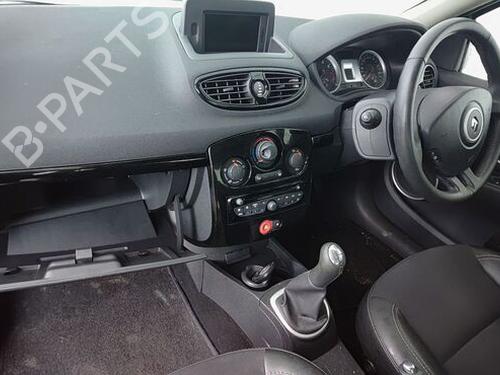 Middle console RENAULT CLIO III (BR0/1, CR0/1) 1.2 16V (BR02, BR0J, BR11, CR02, CR0J, CR11) | BP31055852I22