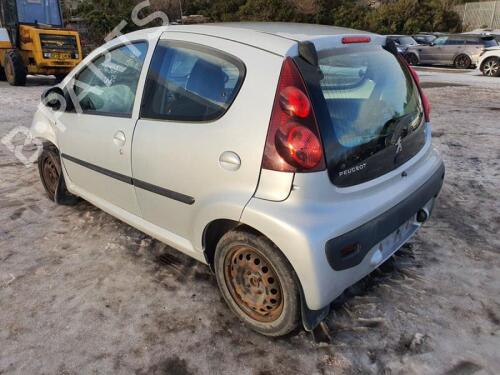 Windscreen washer tank PEUGEOT 107 (PM_, PN_) 1.0 | BP29662212C113 
