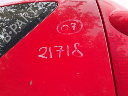 Left taillight PEUGEOT 107 (PM_, PN_) 1.0 | BP29657363C34