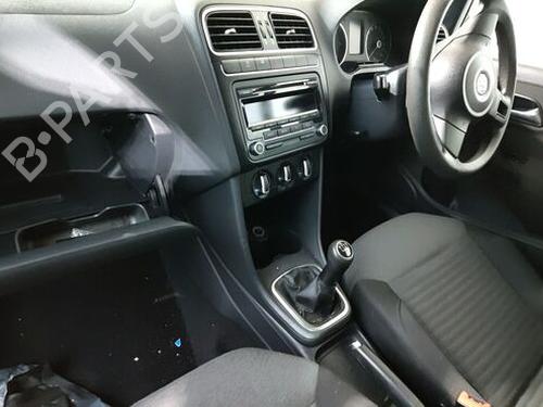 Left front seat VW TOURAN VAN (1T3) 1.6 TDI | BP32841833C15 - Image 11