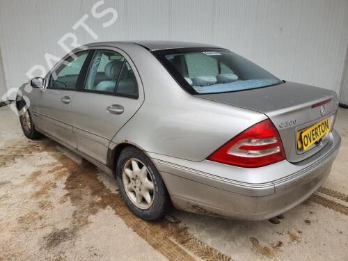 Sikkerhedssele foran højre MERCEDES-BENZ C-CLASS (W203) C 180 (203.035) | BP29650283I25