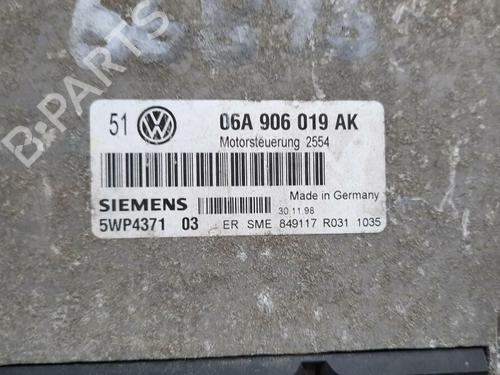 Engine control unit (ECU) VW GOLF IV (1J1) 1.6 | BP29647708M57 