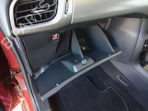 Front left seatbelt CITROËN C3 II (SC_) 1.6 BlueHDi 75 | BP29682561I26