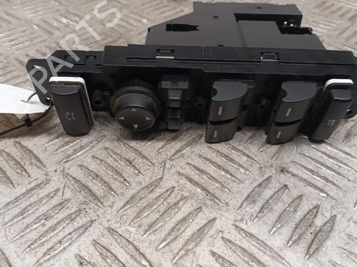 Used Switch LAND ROVER RANGE ROVER III (L322) 4.2 4x4 (396 hp) 29682013