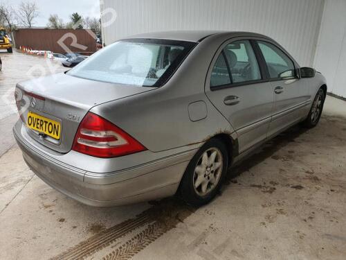 Sikkerhedssele bag højre MERCEDES-BENZ C-CLASS (W203) C 180 (203.035) | BP29650287I28