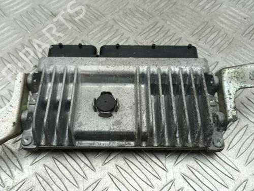 engine-control-unit-ecu-toyota-yaris-_p13_-2010-2011-2012-2013-2014-2015-2016-2017-2018-2019-2020-29659163 main image