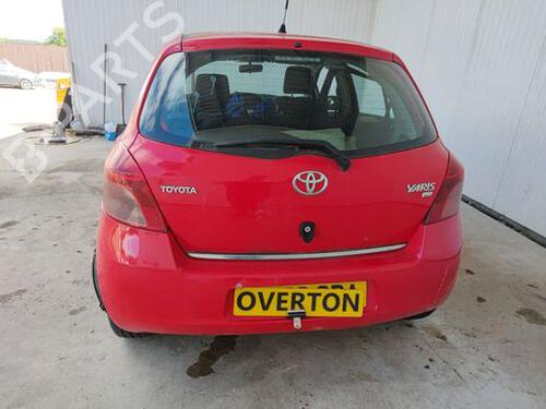 Windscreen washer tank TOYOTA YARIS (_P9_) 1.3 VVT-i (SCP90_, SCP90R) | BP29679691C113 