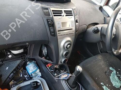 Windscreen washer tank TOYOTA YARIS (_P9_) 1.3 VVT-i (SCP90_, SCP90R) | BP29679691C113 