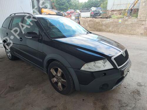 Achterlicht links SKODA OCTAVIA II Combi (1Z5) 2.0 TDI 4x4 | BP29681406C34 