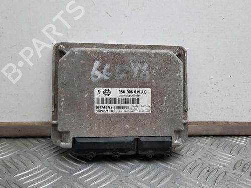 Motorstyringsenhet VW GOLF IV (1J1) 1.6 (100 hp) 29647708