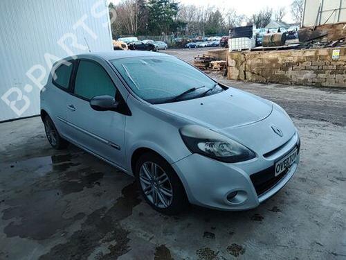 Middle console RENAULT CLIO III (BR0/1, CR0/1) 1.2 16V (BR02, BR0J, BR11, CR02, CR0J, CR11) | BP31055852I22