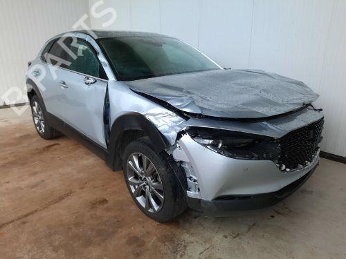 Midtkonsoll MAZDA CX-30 (DM) SKYACTIV-X M Hybrid AWD (DM4W7, DMFP) | BP29652967I22 