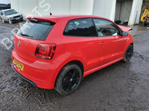 Radio VW POLO V (6R1, 6C1) 1.2 TSI | BP29649807E6