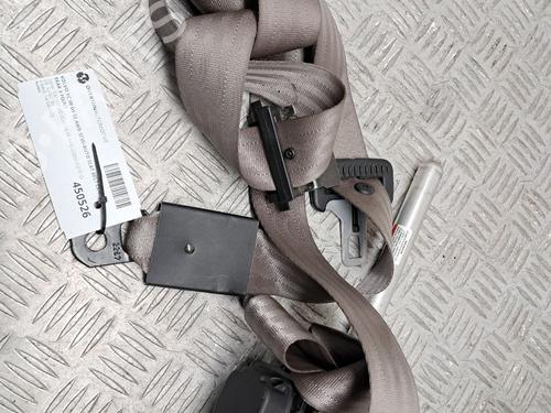 Used Rear center seatbelt VOLVO XC90 I (275) D5 AWD (163 hp) 30118039