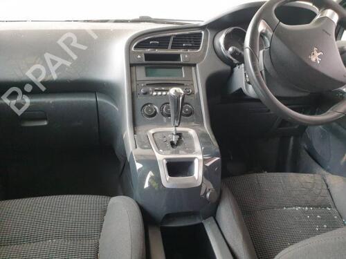 Glove box PEUGEOT 5008 (0U_, 0E_) 1.6 BlueHDi 120 | BP29648347C95