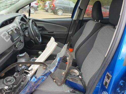 Steering column TOYOTA YARIS (_P13_) 1.5 Hybrid (NHP130_, NHP130) | BP29655194M21