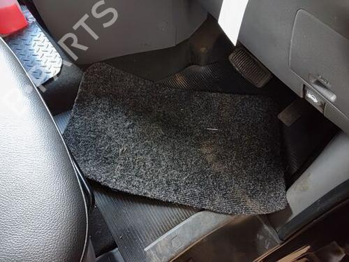 Left front seat HYUNDAI H-1 Travel (TQ) 2.5 CRDi | BP29987157C15