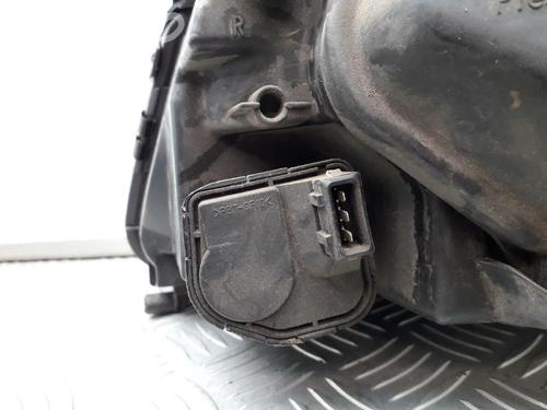 Right headlight AUDI A4 B5 (8D2) 2.4 | BP29645752C29 