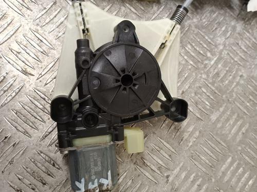 Alzavetro anteriore destra VW T-ROC (A11, D11) 1.0 TSI | BP29654323C23 