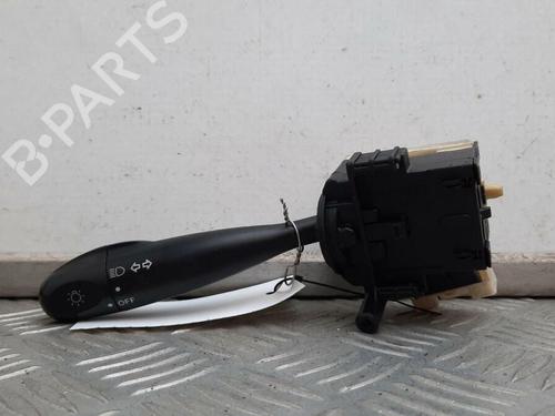 Used Steering column stalk TOYOTA YARIS (_P1_) 1.0 (SCP10_, SCP10R) (68 hp) 30093426