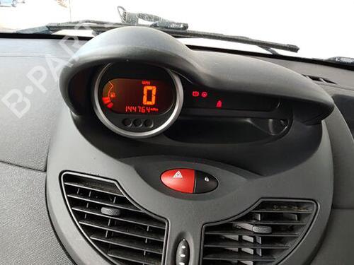 Blinker vorne links RENAULT TWINGO II (CN0_) 1.2 (CN0D) | BP29661942C32 