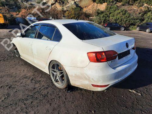 Używane Zacisk hamulca tylnego lewego VW JETTA IV (162, 163, AV3, AV2) 1.6 TDI (105 hp) 29655337