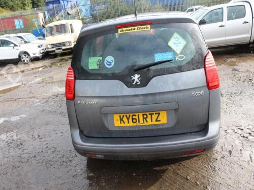 Fuel flap PEUGEOT 5008 (0U_, 0E_) 1.6 HDi | BP29672449C131