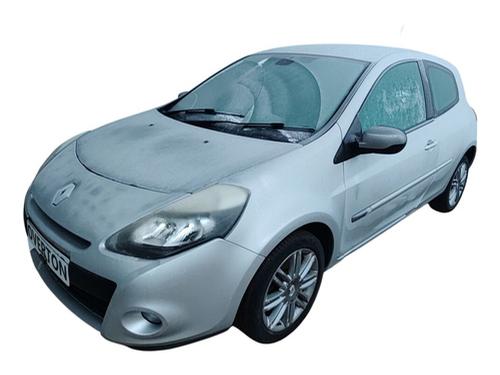 Used Front wiper motor RENAULT CLIO III (BR0/1, CR0/1) 1.2 16V (BR02, BR0J, BR11, CR02, CR0J, CR11) (75 hp) 31055868