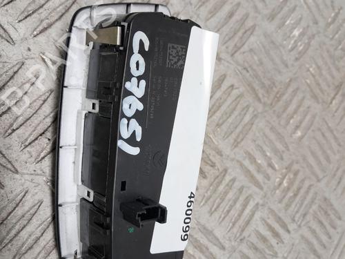 Switch BMW X1 (F48) sDrive 20 i | BP29680968I30 