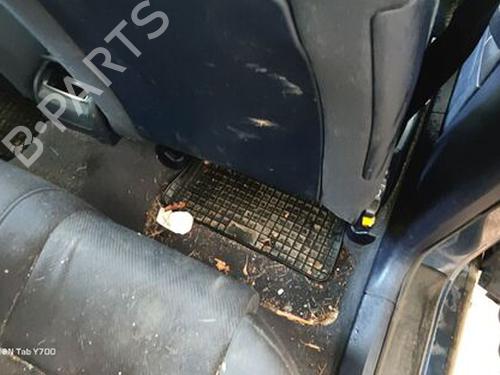 Verkleidung vorne links AUDI A4 B6 (8E2) 1.9 TDI | BP29676163C58