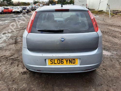 Radio FIAT GRANDE PUNTO (199_) 1.4 (199AXB11, 199AXB1A, 199BXB1A, 199AXL1A) | BP29656082E6 