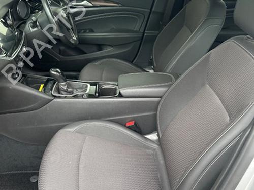 Forreste venstre beklædning VAUXHALL INSIGNIA Mk II (B) Hatchback (Z18) 2.0 D (68) | BP29682777C58 