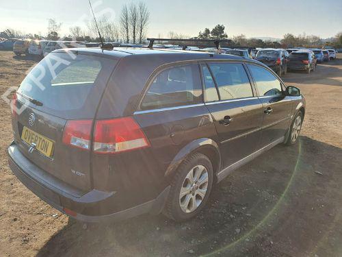 Rear left seatbelt VAUXHALL VECTRA Mk II (C) Estate (Z02) 1.9 CDTI 16V | BP29657628I29 