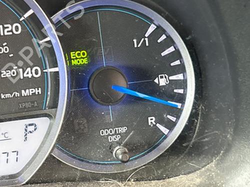 Zacisk hamulca tylnego prawego TOYOTA YARIS (_P13_) 1.5 Hybrid (NHP130_, NHP130) | BP29683411M106 