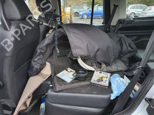 Rear right seatbelt LAND ROVER DISCOVERY III (L319) 2.7 TD 4x4 | BP29650364I28