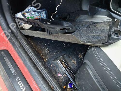 Left front suspension arm VOLVO S40 II (544) D2 | BP29686949M12