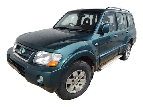 Used Middle console MITSUBISHI PAJERO III (V7_W, V6_W) 3.2 Di-D (V68W) (160 hp) 29675425