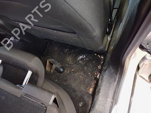Rear center seatbelt VAUXHALL ASTRA Mk VI (J) Estate (P10) 1.4 | BP29679494I27 