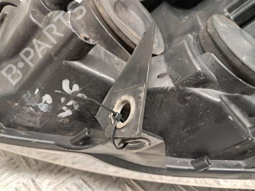 Left headlight VW GOLF VI (5K1) 1.6 MultiFuel | BP31912377C28