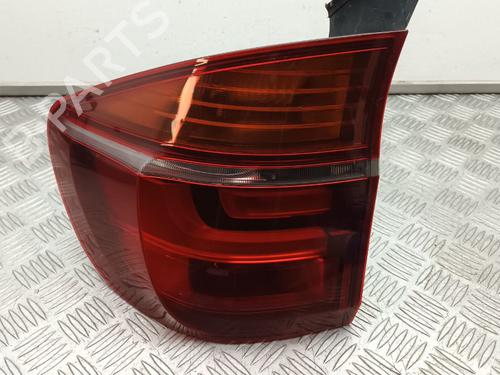 Feu arrière gauche BMW X5 (E70) xDrive 30 d (245 hp) 30981799