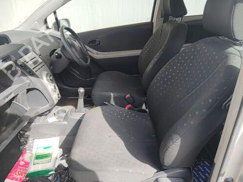 Sikkerhetsbelte bak i midten TOYOTA YARIS (_P9_) 1.0 VVT-i (KSP90_, KSP90R) | BP29681788I27 