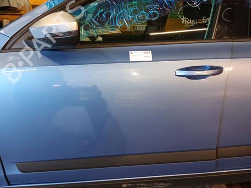 Used Left front door SKODA OCTAVIA III Combi (5E5, 5E6) 2.0 TDI 4x4 (150 hp) 29652320