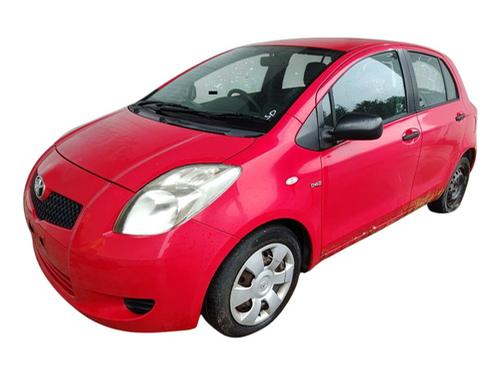 Used Front wiper motor TOYOTA YARIS (_P9_) 1.4 D-4D (NLP90_, NLP90R) (90 hp) 29685053