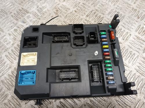Used Fuse box CITROËN C3 Picasso (SH_) 1.6 HDi (90 hp) 29655931