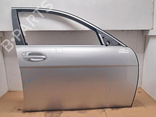 Dør høyre foran Dør høyre foran BMW 7 (E65, E66, E67) 730 d (218 hp) 29675068 29675068