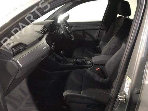 Used Glove box AUDI Q3 (F3B) 45 TFSI quattro (230 hp) 29646345