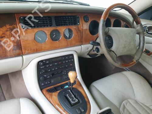 Front left seatbelt JAGUAR XK 8 Coupe (X100) 4.0 | BP28643009I26